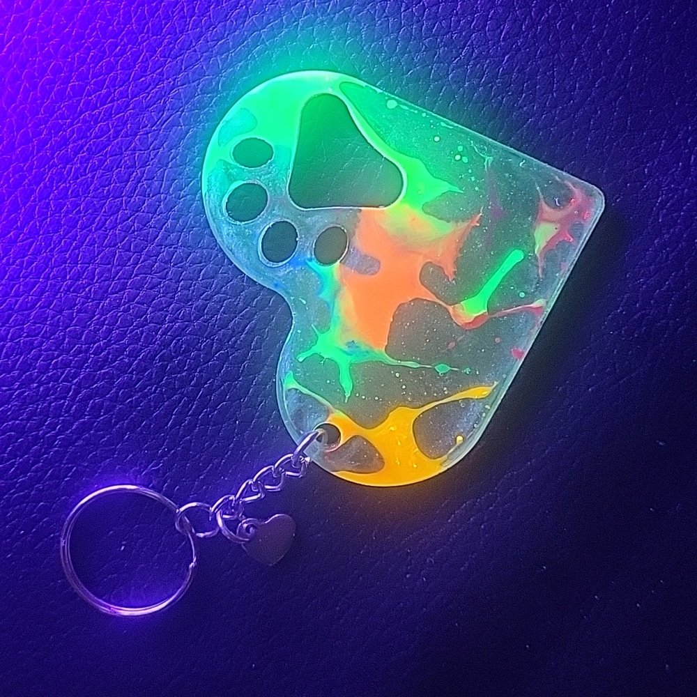 🐾Handmade Fur Momma Keychain - Color Paint Splat